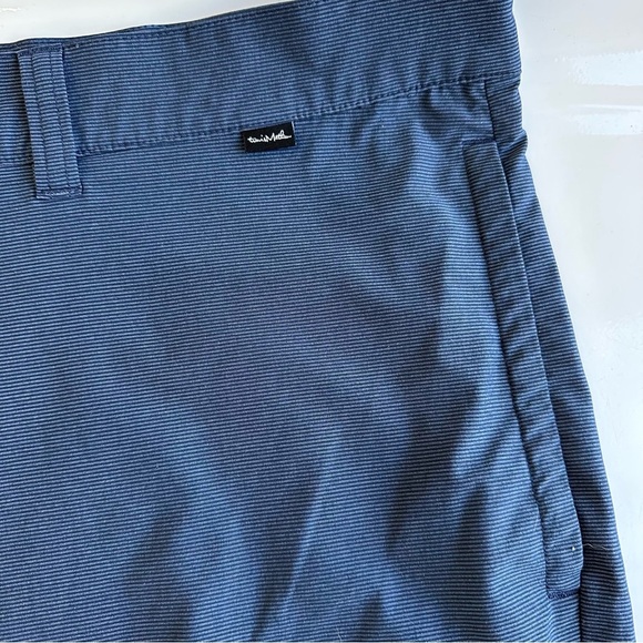 Travis Mathew Carlsbad Golf Shorts Vintage Indigo Blue 42 Performance Stretch - Picture 5 of 11